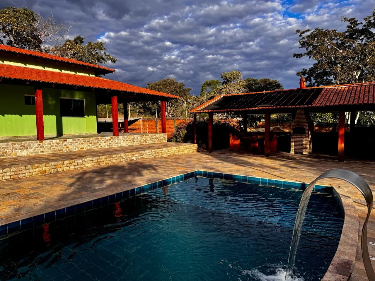 Vende-se/aluga-se chácara em Pirenópolis - Foto 4