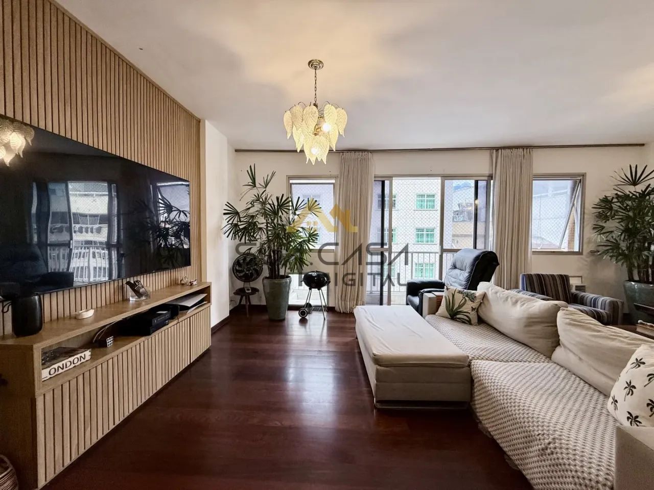 Apartamento à venda em Copacabana com vista para o mar e varanda REF: AP0108
