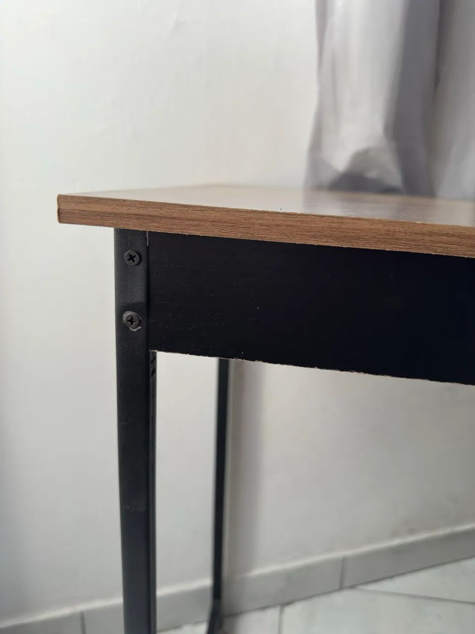 Mesa de escritório em L - Foto 3