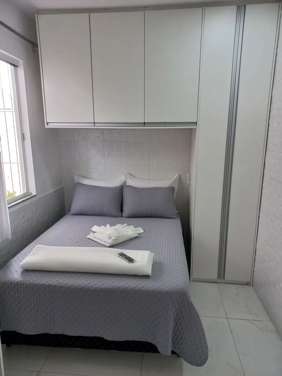 Alugo casa geminada e mobiliada de alto padrão  - Foto 2