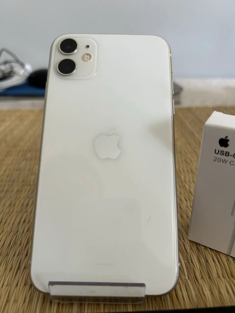 iPhone 11 64gb impecável 