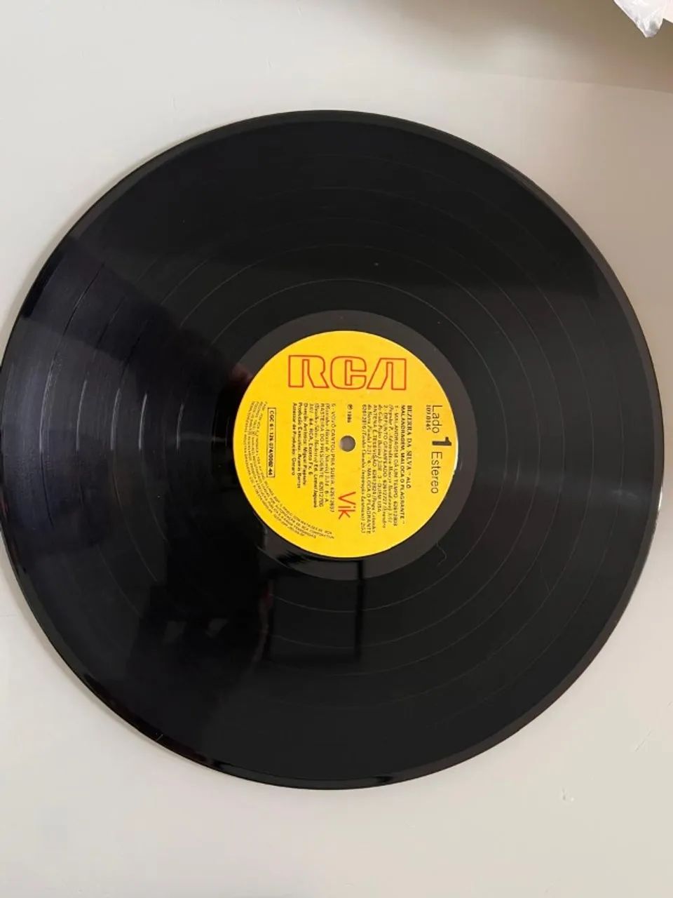 Disco lp vinil Bezerra da Silva Alô Malandragem  - Foto 3