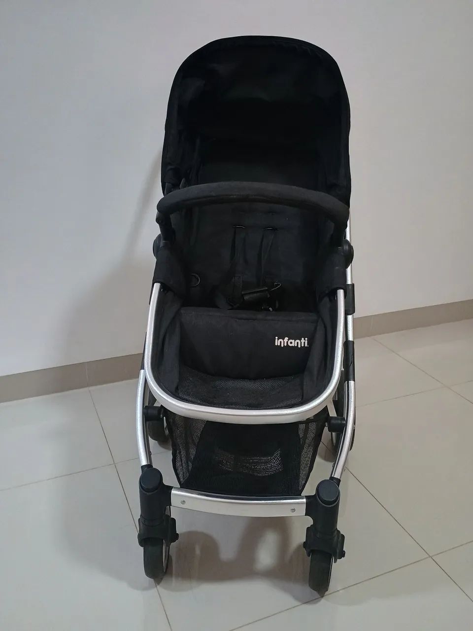Carrinho de bebê e bebe conforto epic lite infanti - Foto 4