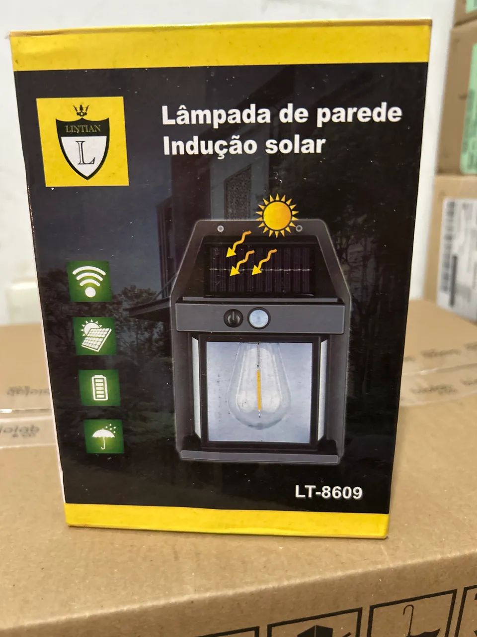 Lâmpada Solar de Parede LED com Sensor - Energia Solar - Modelo LT8609