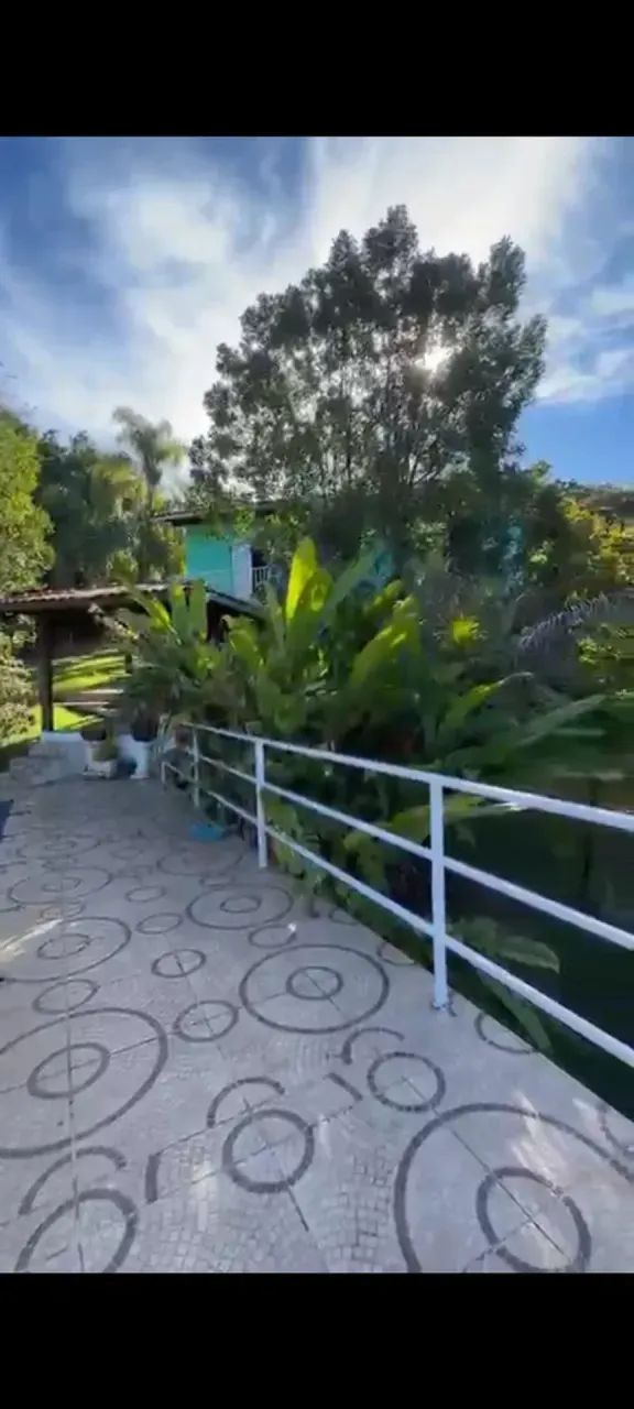 Linda chácara em condomínio fechado