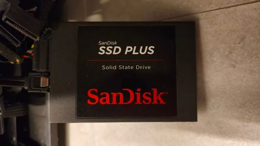 SSD Sandisk Plus 240 GB