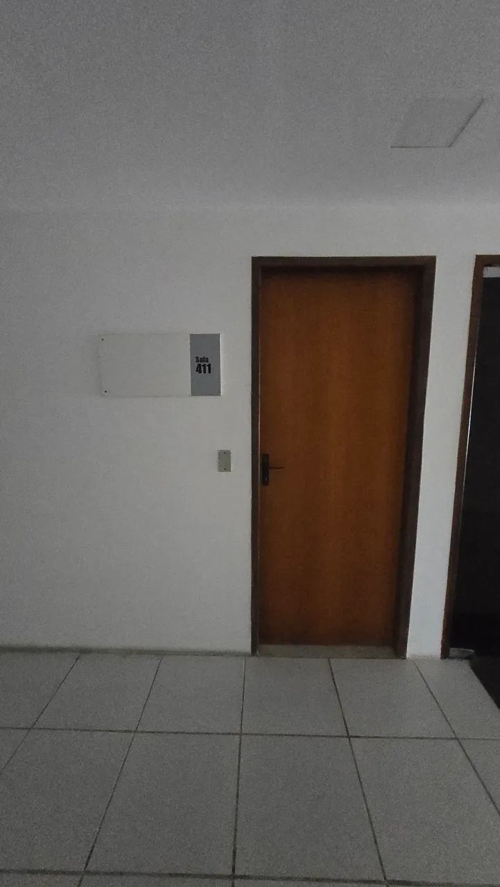 SALA COMERCIAL / VAGA DE GARAGEM na Galeria Princesa Isabel 