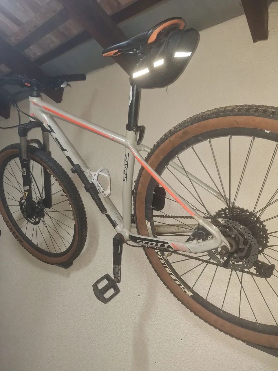 Bicicleta Scott scale 