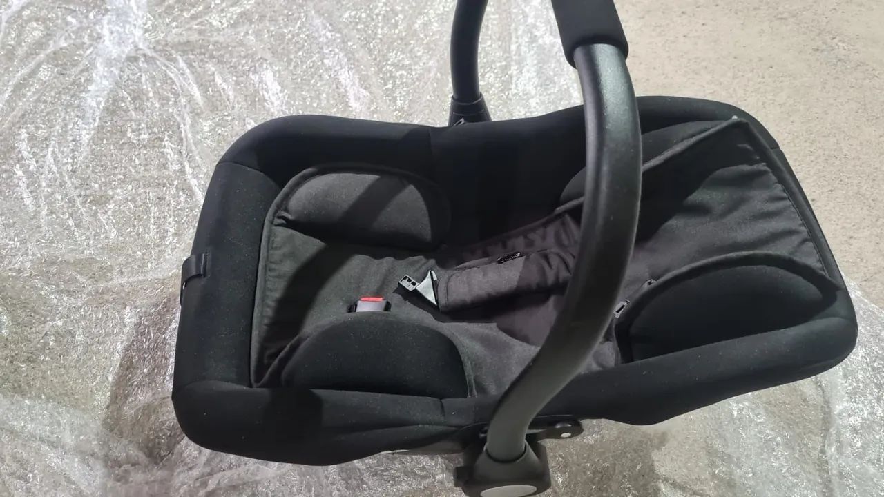 Carrinho de Bebê com bebê conforto  - Foto 4