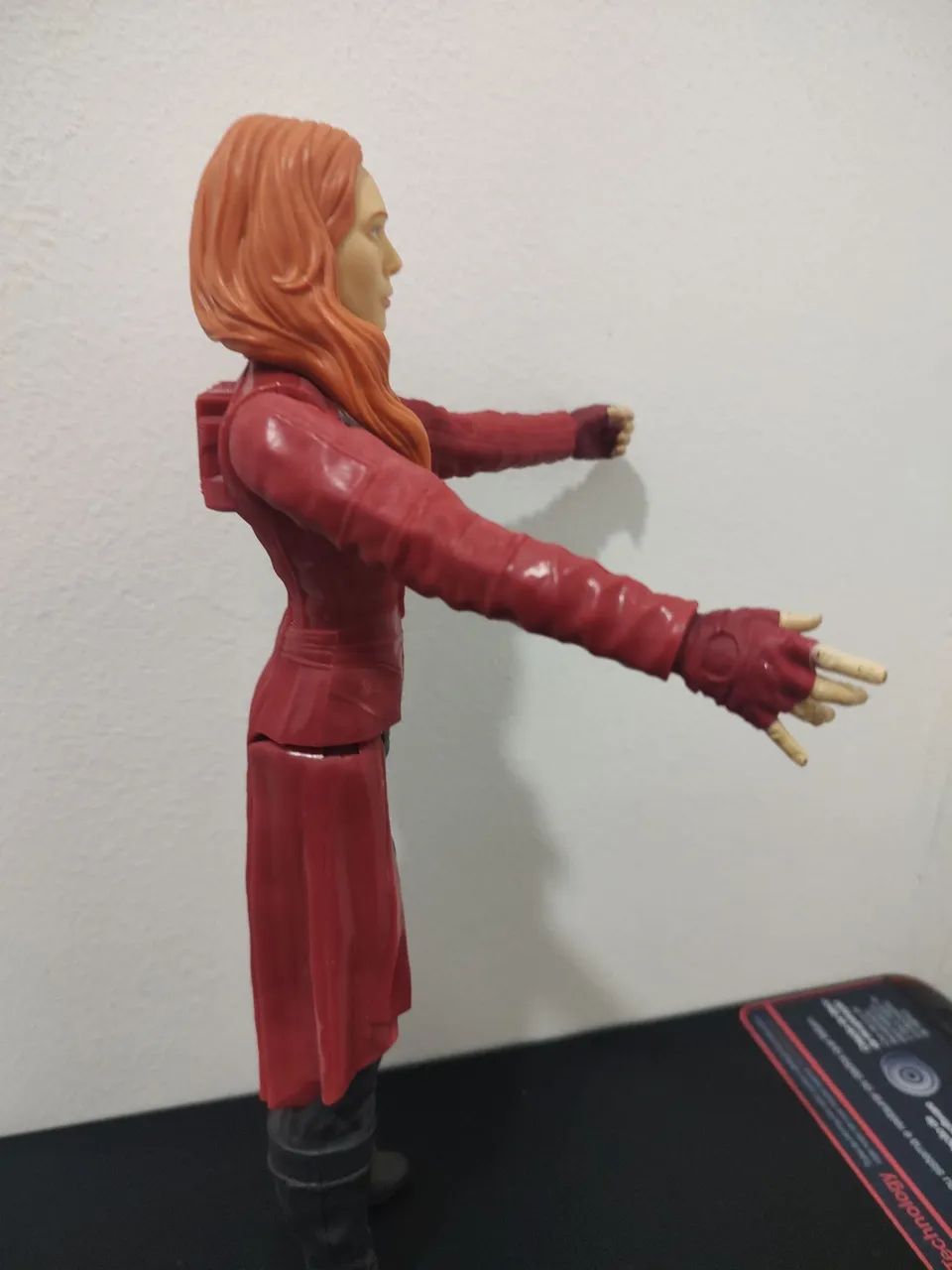BONECO FEITICEIRA ESCARLATE 30 CM - Foto 2