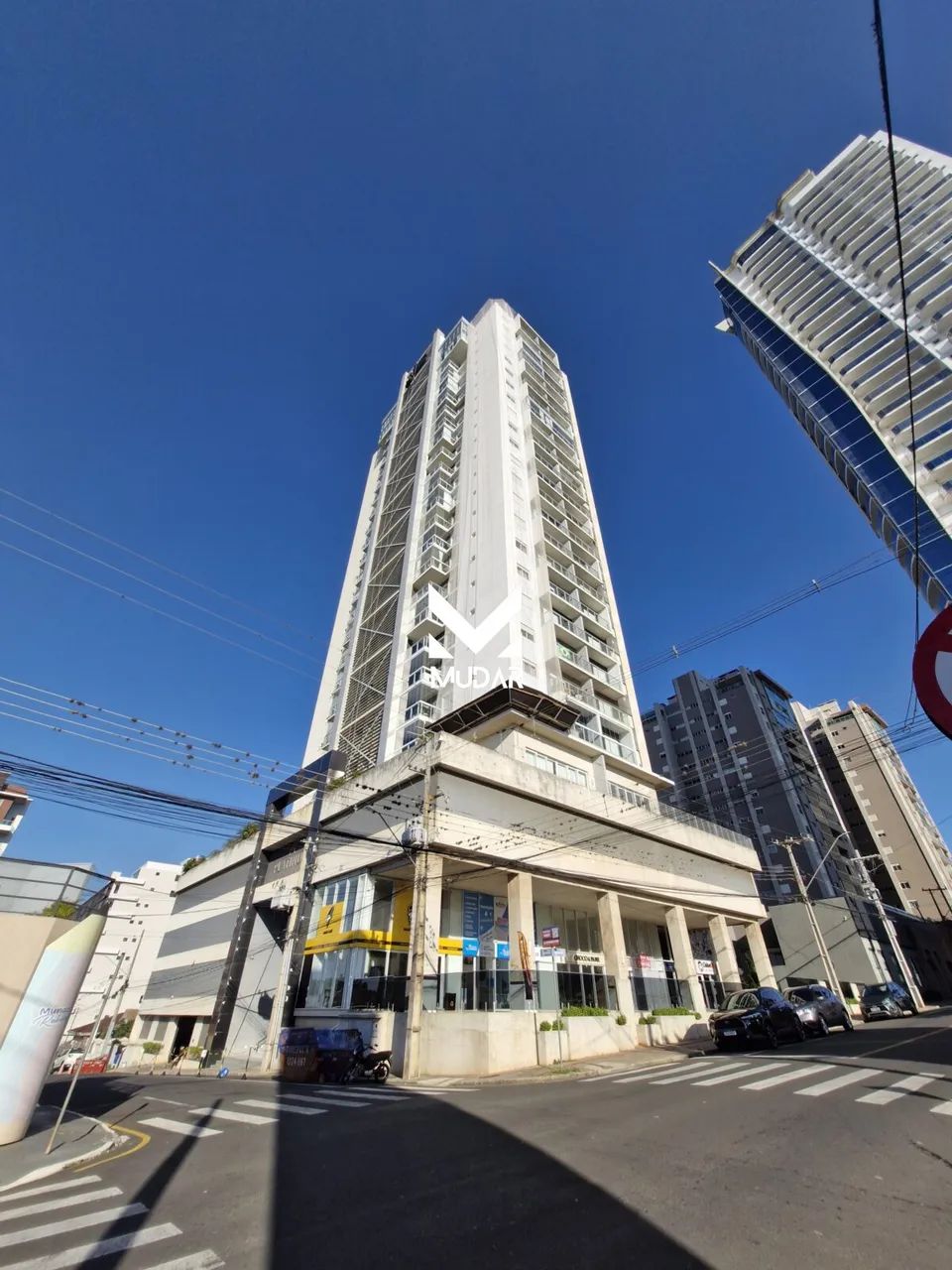 Apartamento Semimobiliado com 3 Quartos e 2 Vagas  Edificio Platinum Design Residence - Foto 3