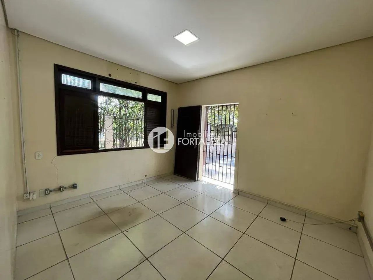 Área Comercial Exclusiva à Venda no Bosque, Rio Branco  4 Salas - Foto 5