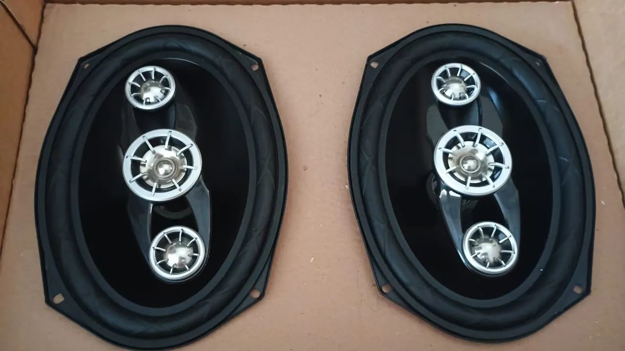Auto falante automotivo JBL