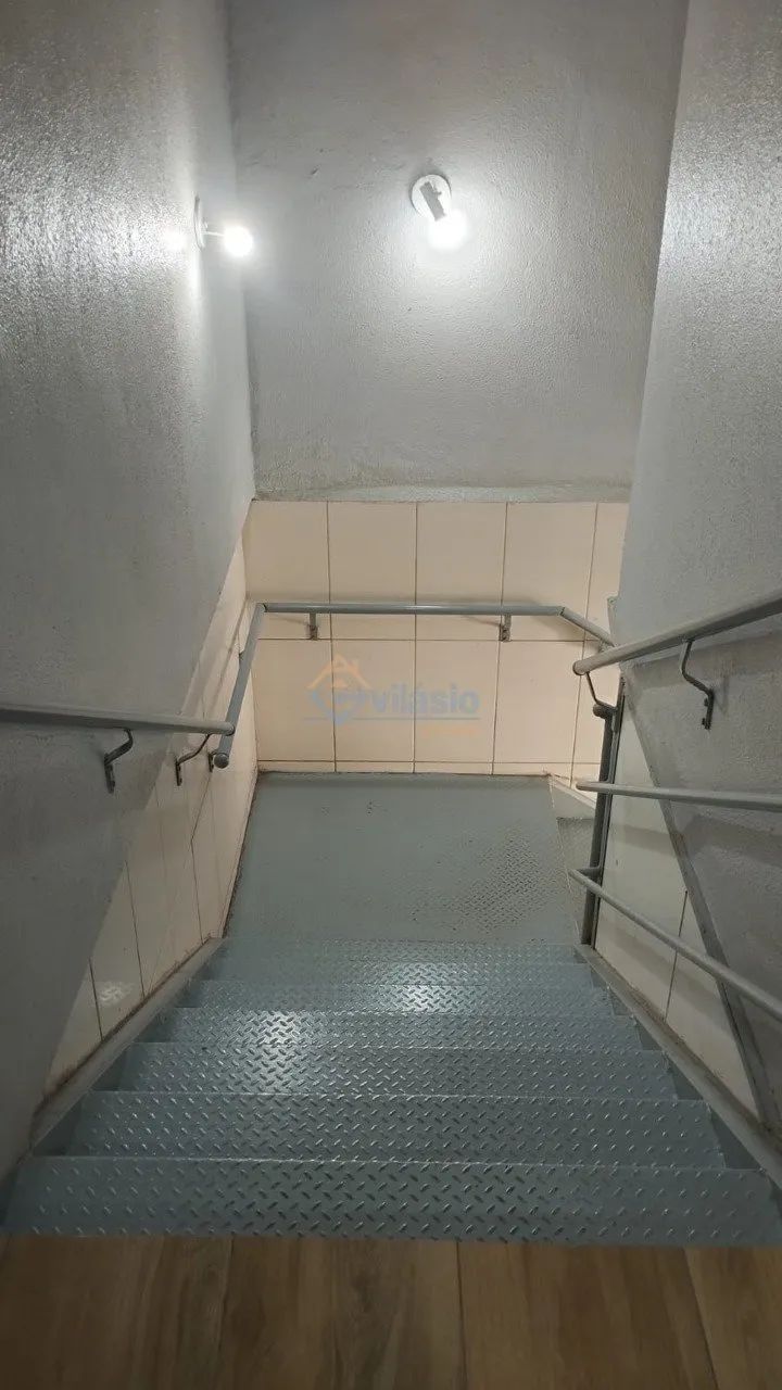 EXCELENTE SALA AMPLA NA AV. SEBASTIÃO DE BRITO - Foto 5