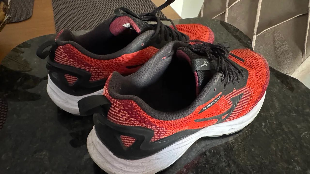 Tênis mizuno