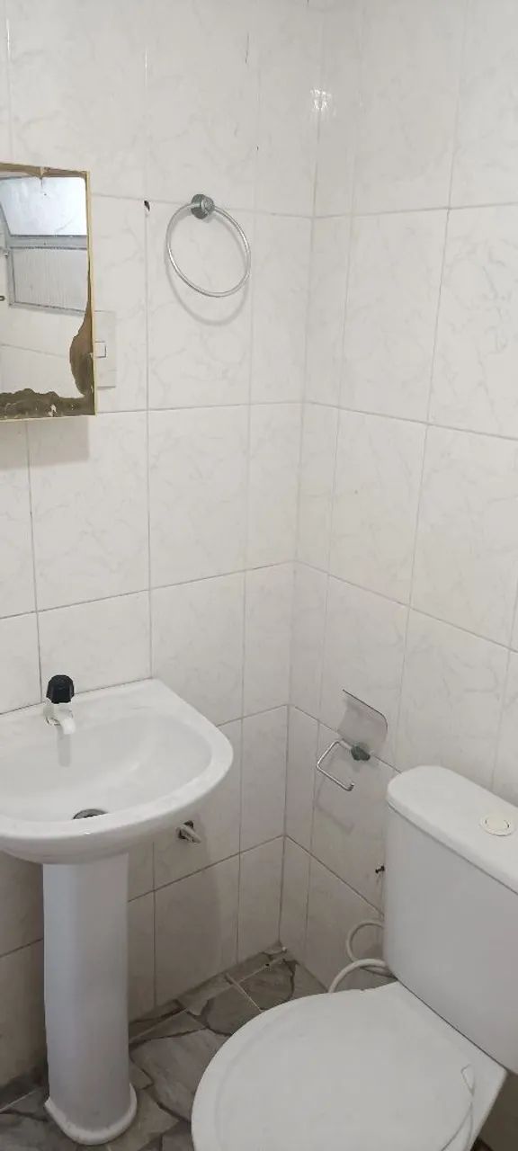 Kitnet com água e energia incluso. - Foto 4