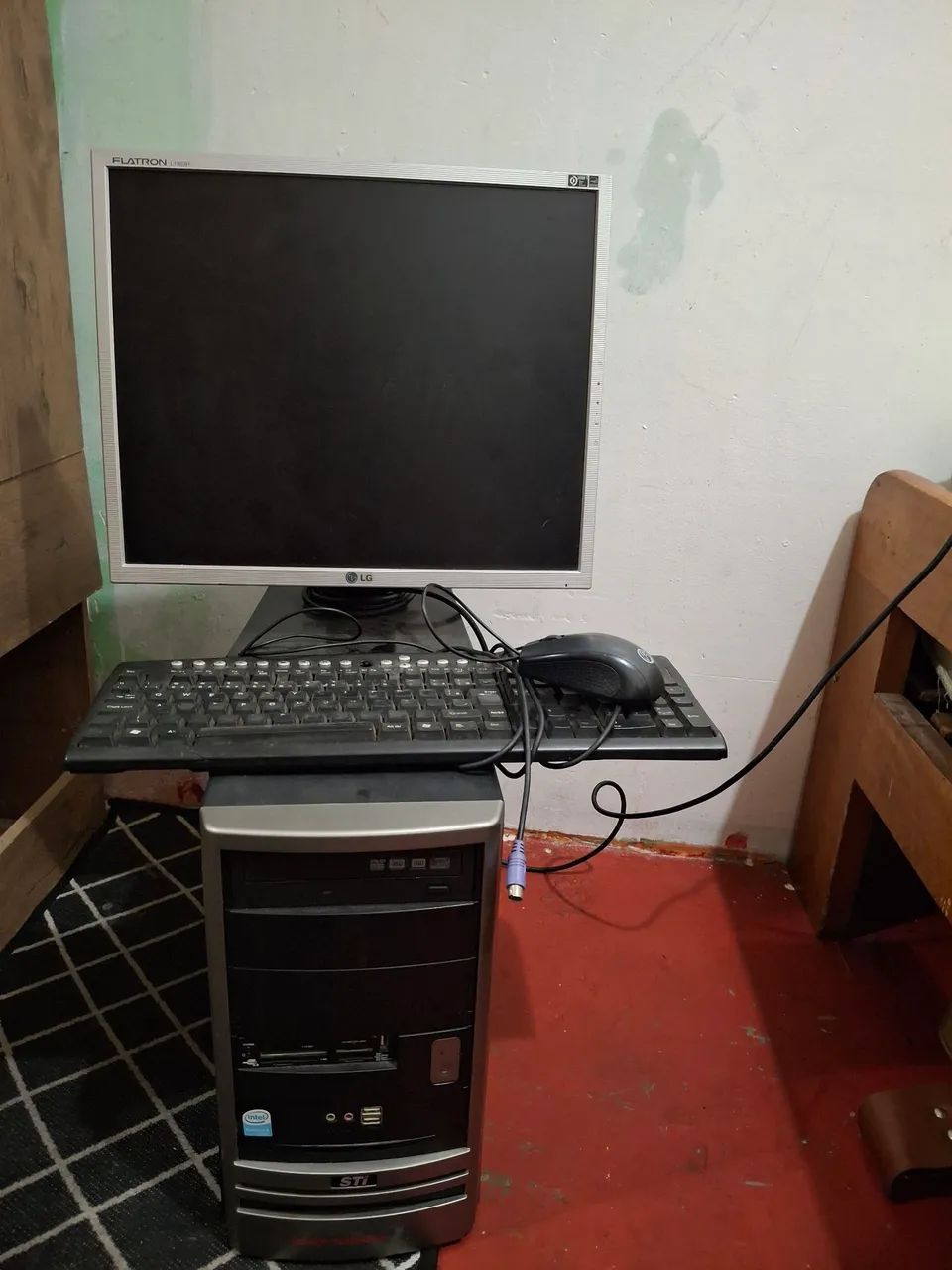 Computador completo só precisa formatar 
