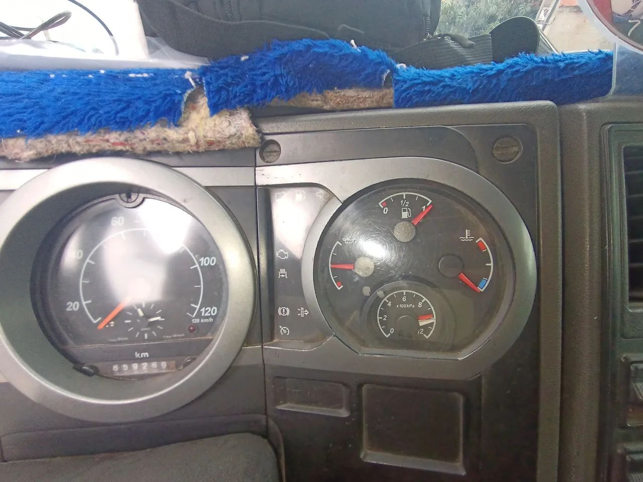 Ford cargo 2422 E 2009 - Foto 4