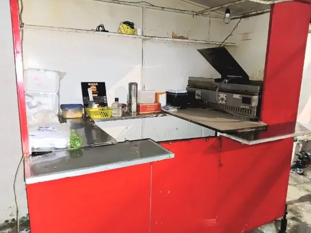 Vendo trailer de lanches completo.