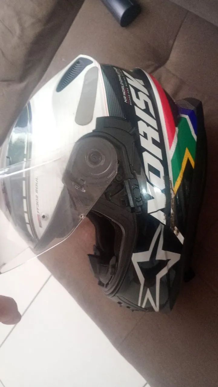 Capacete norisk  750 reais 
