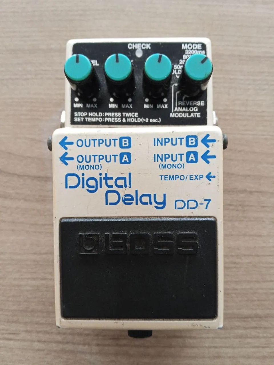 Pedal Boss Digital Delay DD7 