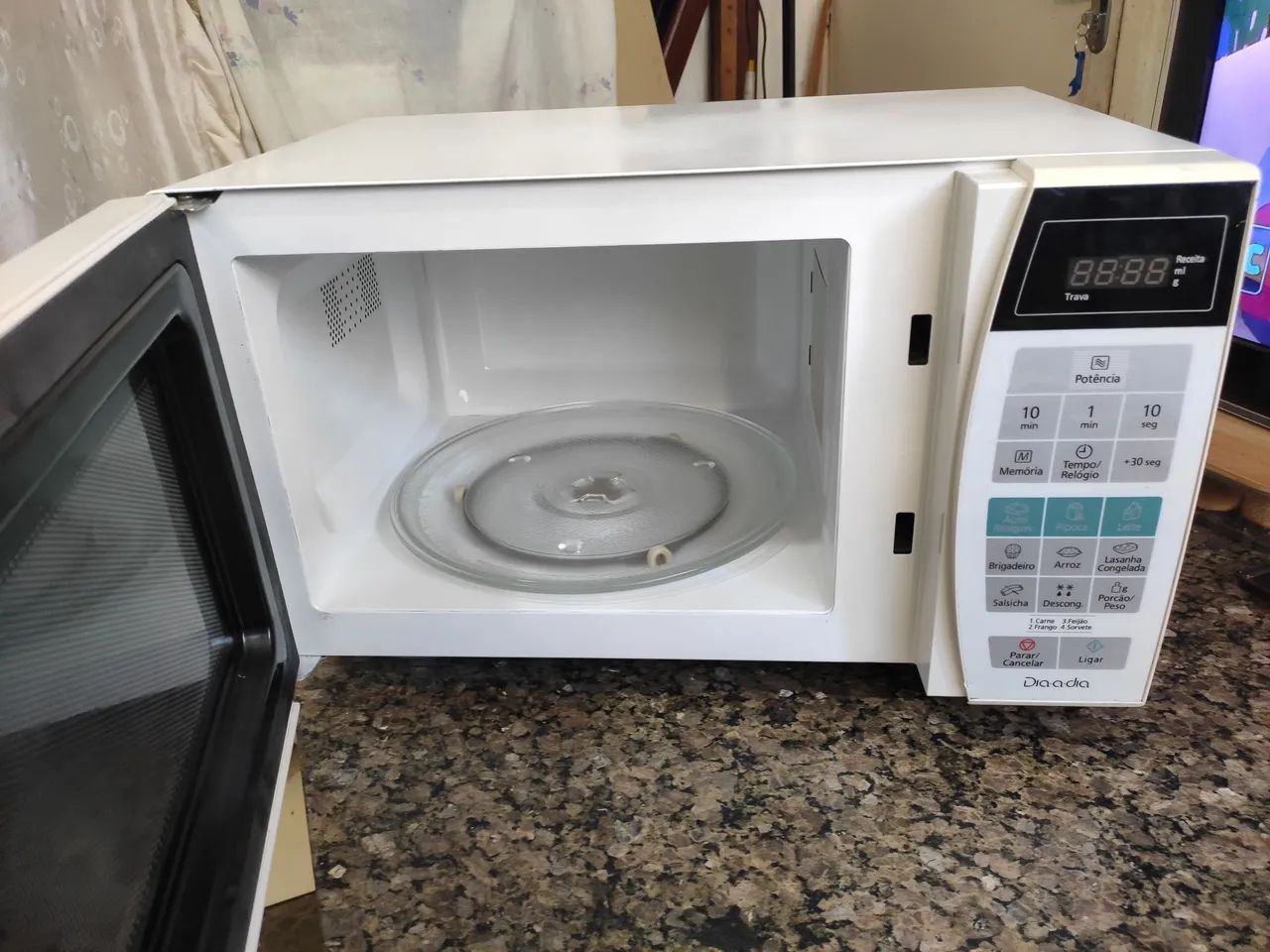 Microondas Panasonic 25 litros, com garantia de 3 meses.  - Foto 4