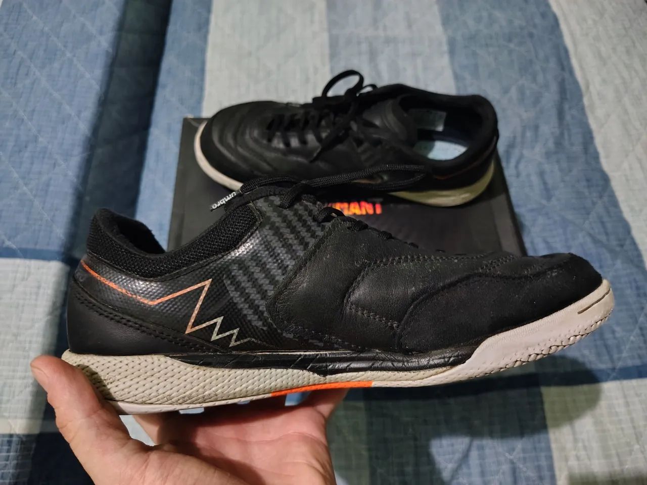 Tênis de futsal umbro Adamant Masterclass Pro Bump - Foto 3