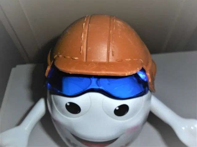 Boneco Kinder Ovo Baleiro 25 cms altura lindo - Foto 3