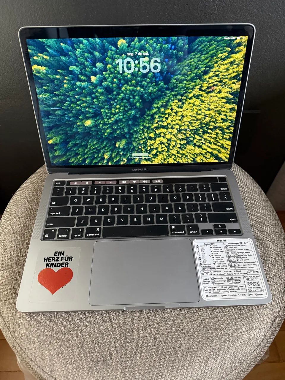 macbook pro 13 space gray