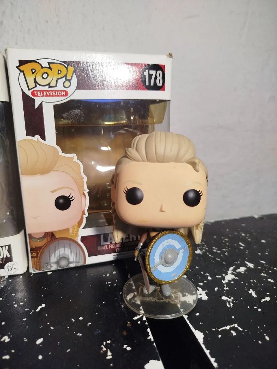 Kit 2 Funko Pop Vikings - Ragnar e Lagertha  - Foto 2