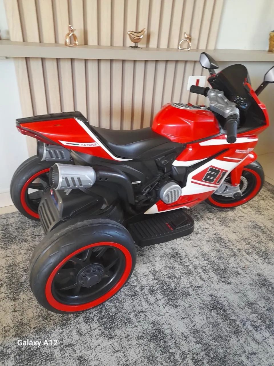 Moto infantil elétrica