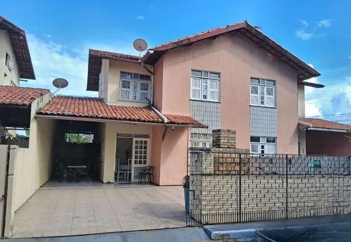 EXCELENTE OPÇÃO DE CASA DUPLEX EM CONDOMÍNIO FECHADO - Foto 2
