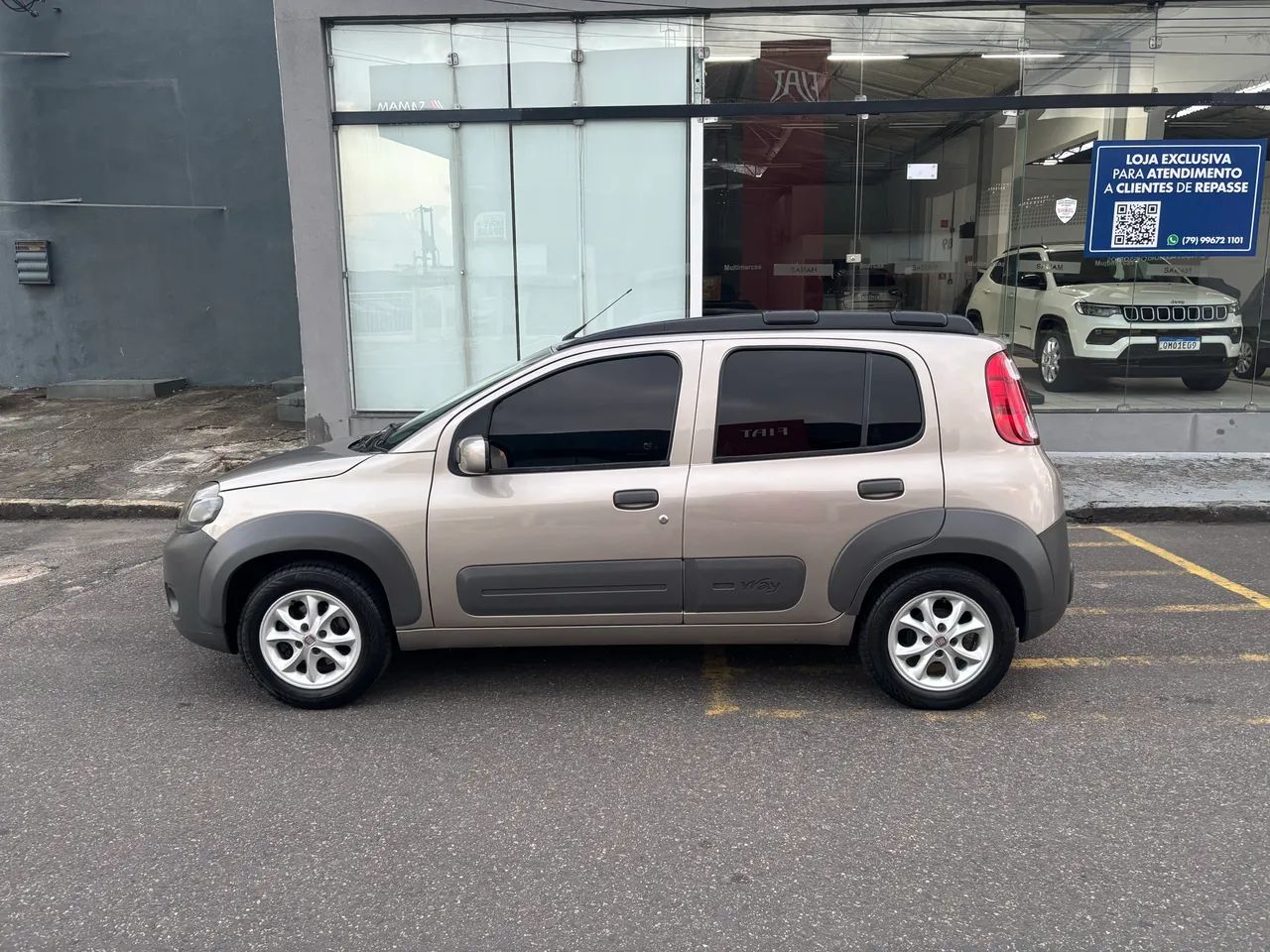 Fiat Uno WAY 1.4 EVO Fire Flex 8V 5P 2011 - Foto 2