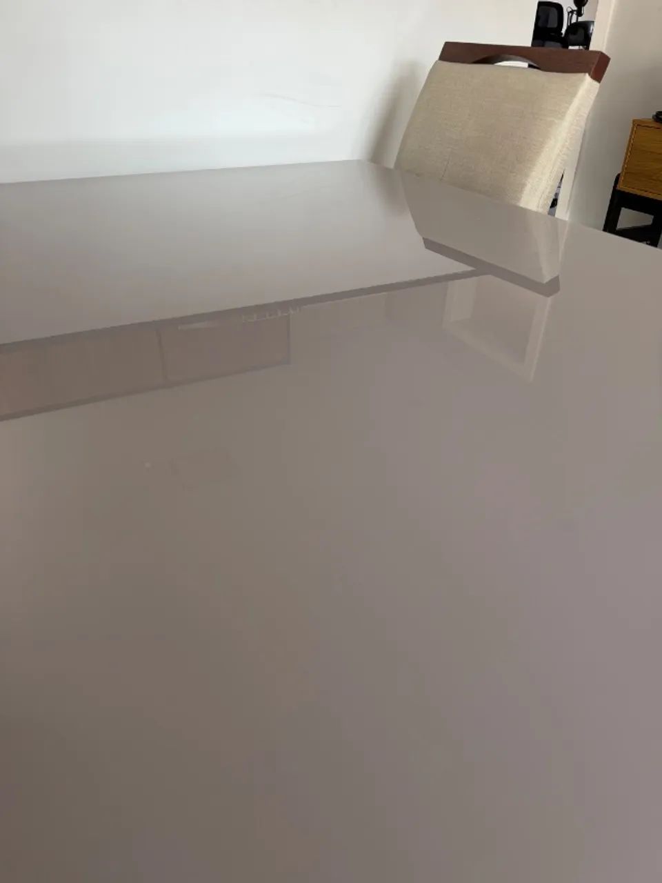 Mesa de jantar com 04 cadeiras - Foto 3