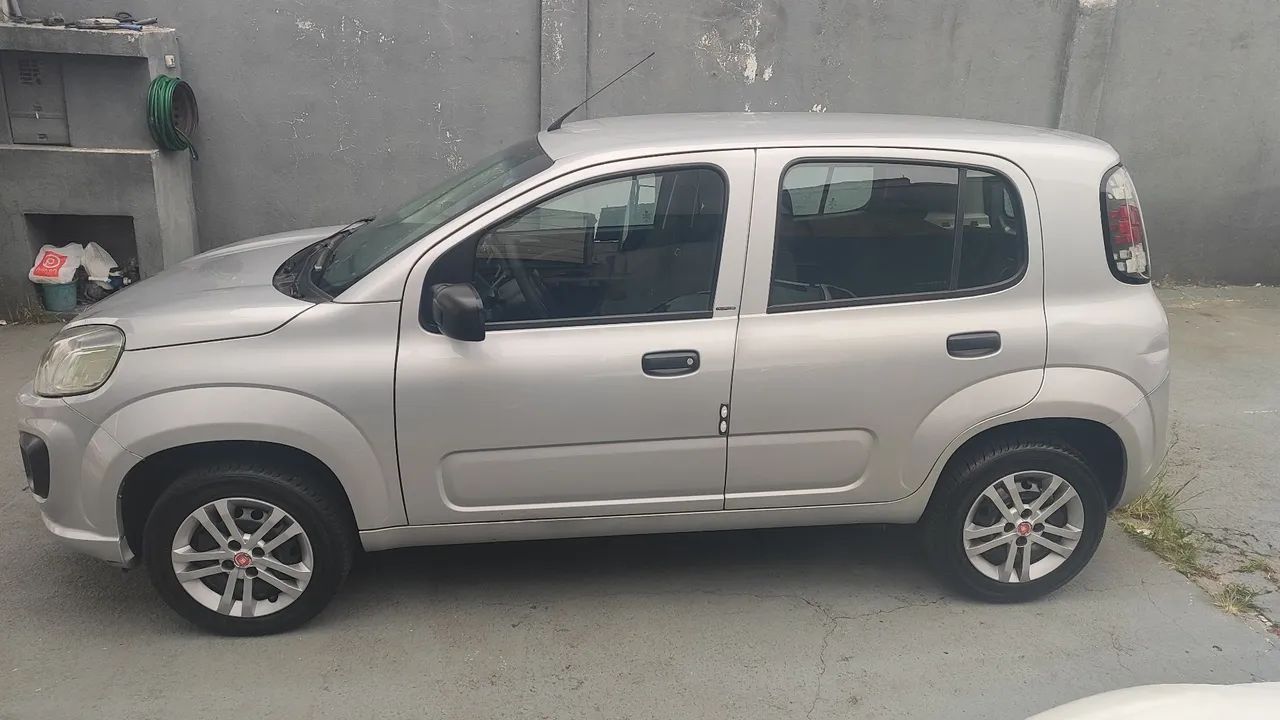 Fiat Uno ATTRACTIVE 1.0 Flex 6V 5p, foto 4 de 12