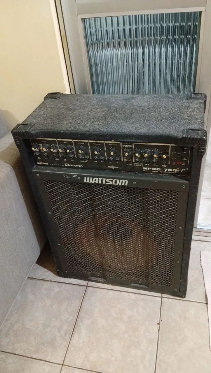 Caixa de som amplificada Ciclotron Wattson NPRC 700 Super - Foto 2