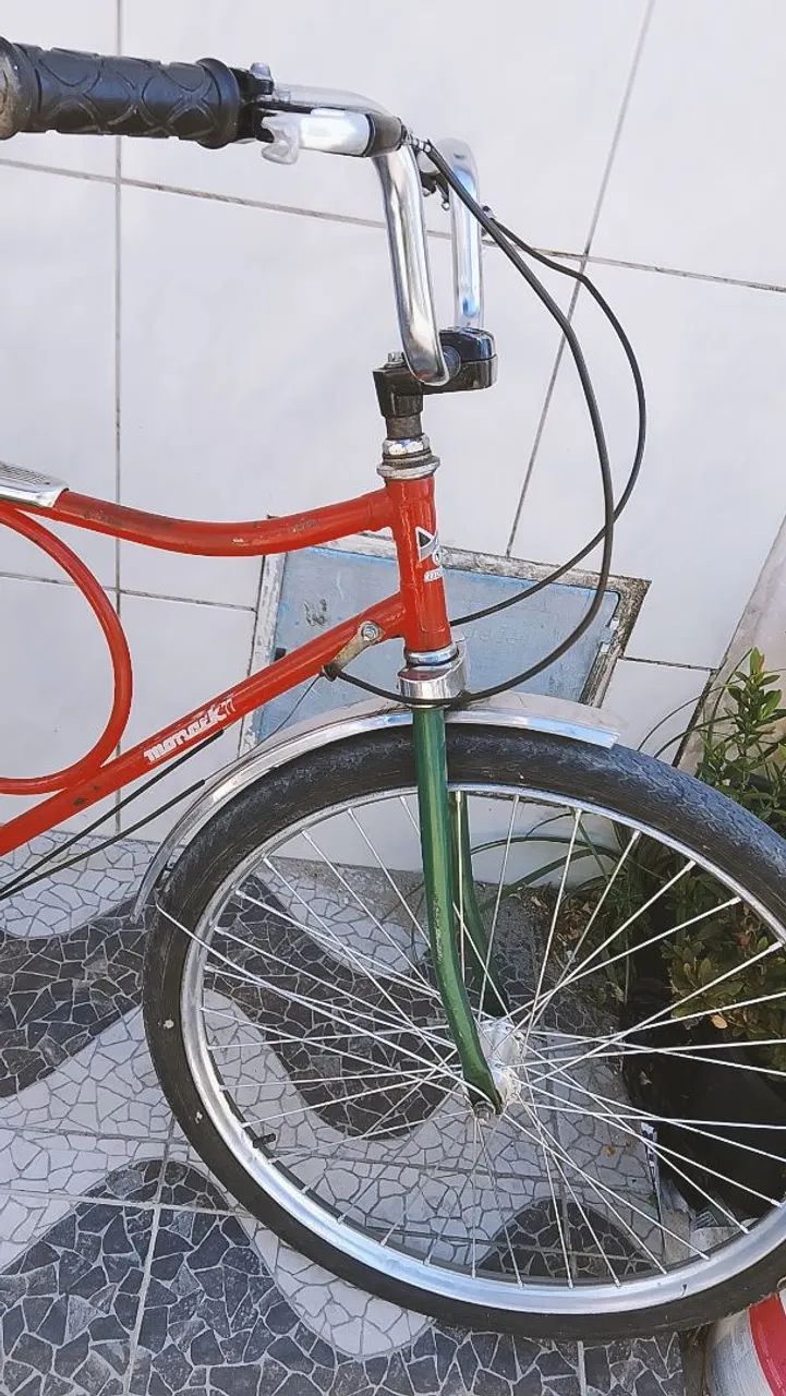 Bicicleta Monark quadro antigo luvado todo inteiro completa  - Foto 2