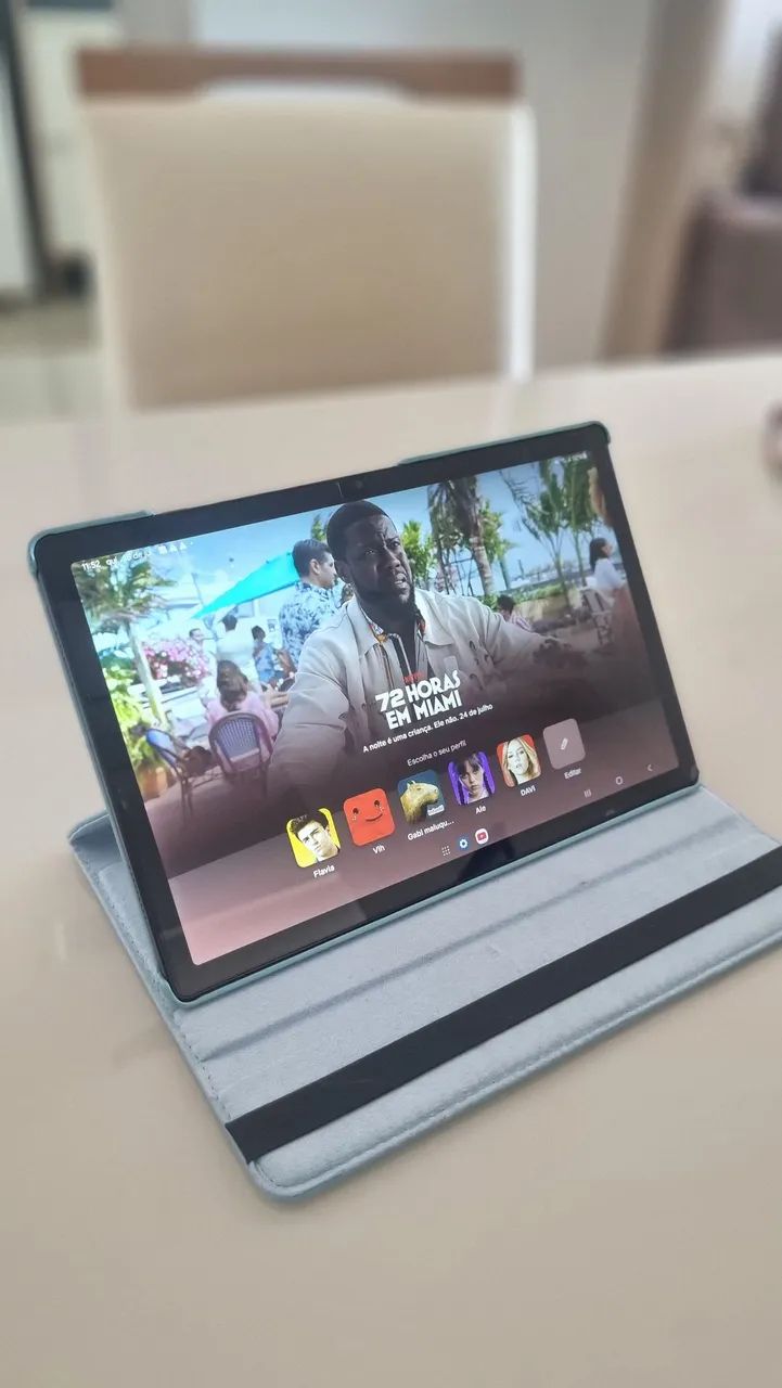 Tablet Samsung A8