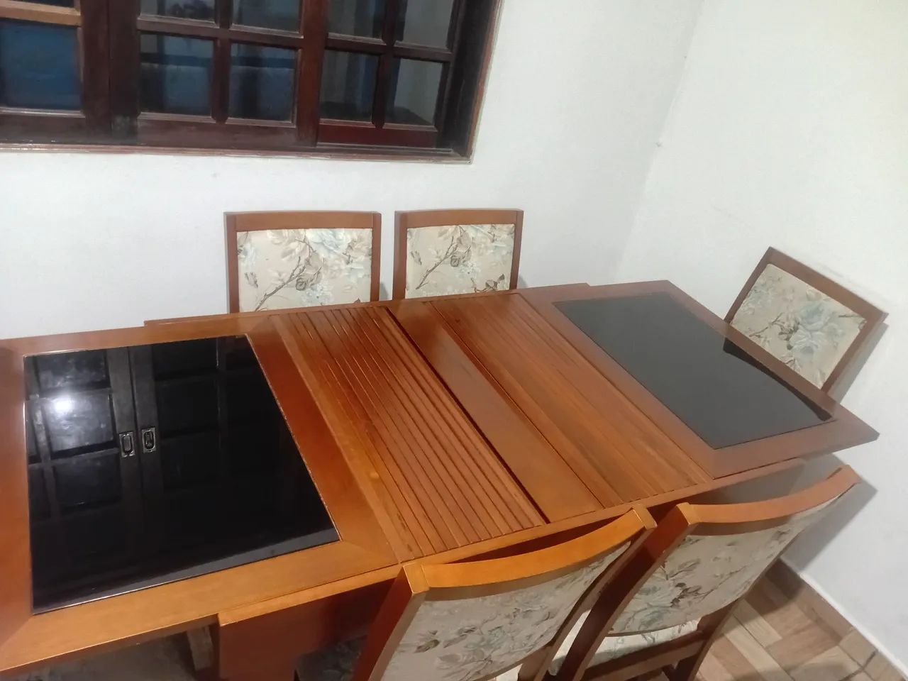 Mesa com 6 cadeiras $1.100 - Foto 3