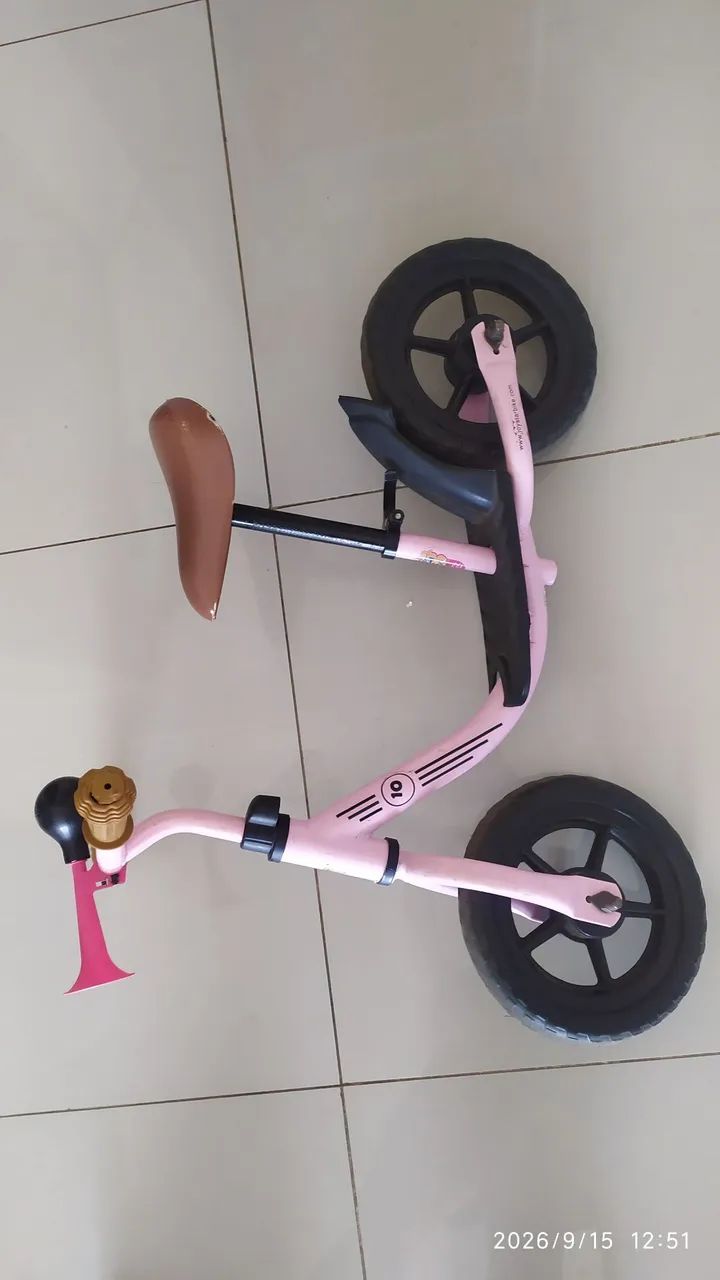Bicicleta de equilíbrio com apoio de pés  - Foto 4