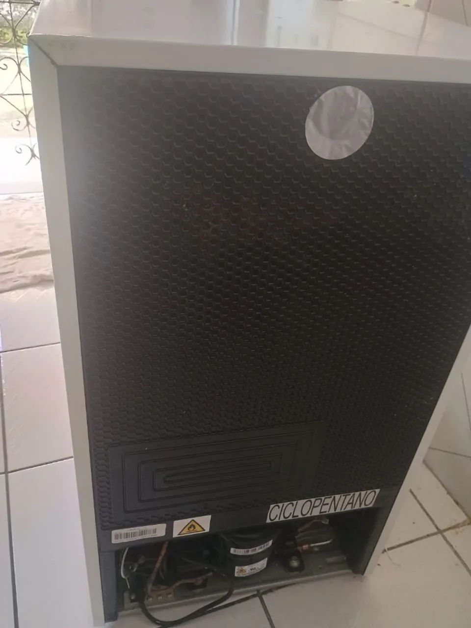 Frigobar Midea 93L  - Foto 3