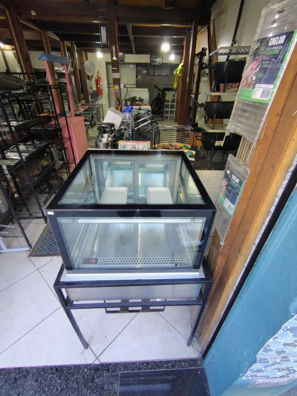 Balcao Gelado ? Refrigerada Elvi nova 220v ? - Foto 2