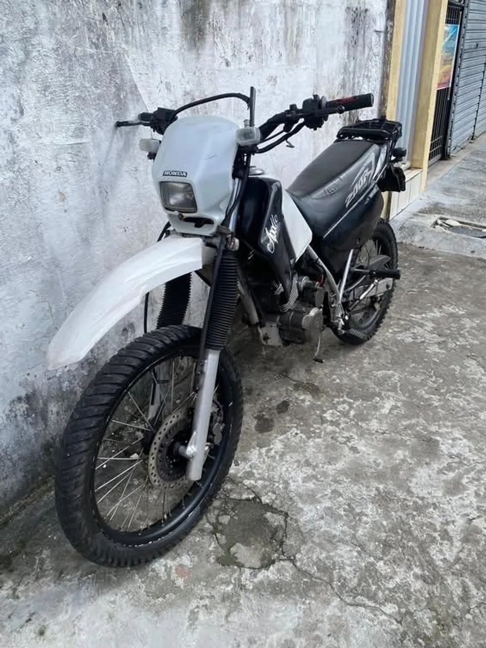 Xr 200r 