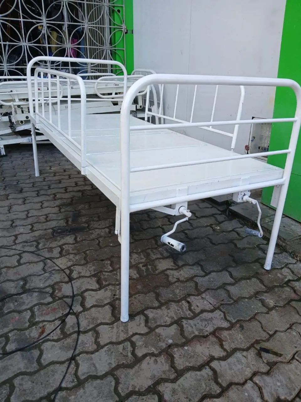 Camas hospitalar sem rodinhas com colchão impermeável - Foto 2