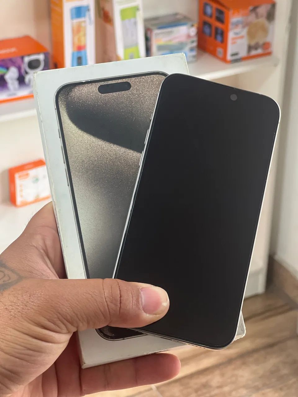 iPhone 15 Pro Max - Foto 2