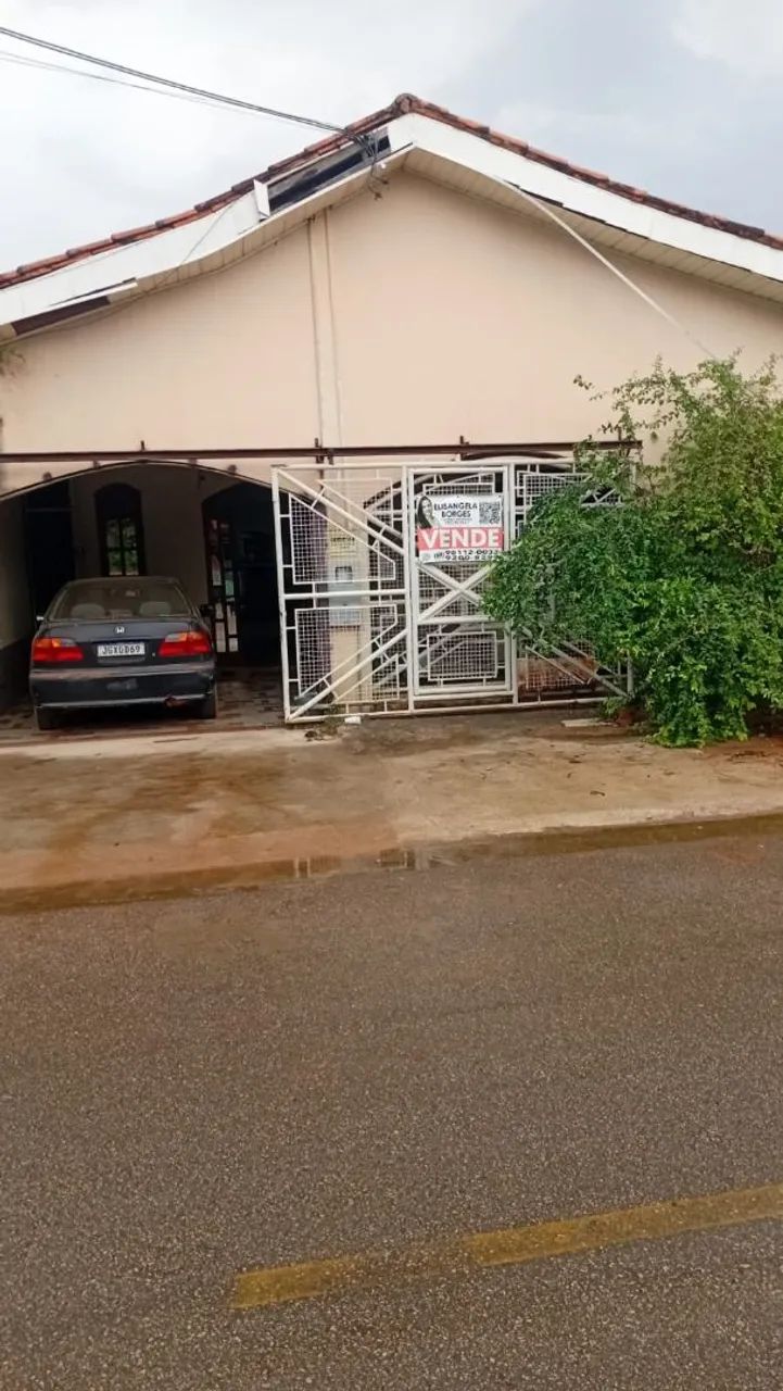Vende se casa 