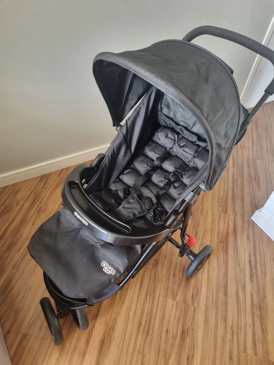 Carrinho de bebê Cosco + bebê conforto