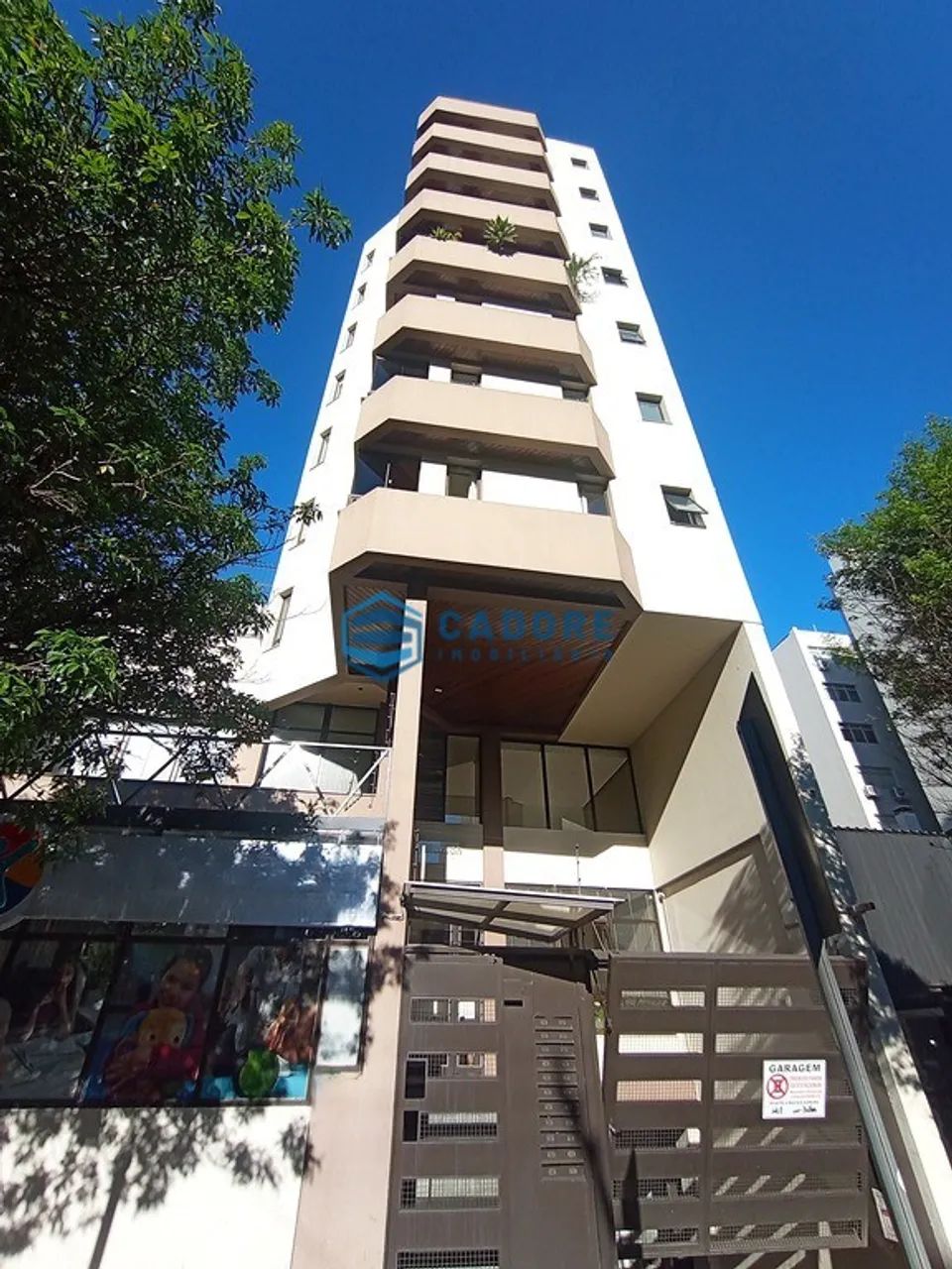 APARTAMENTO COM DOIS DORMITÓRIOS NO PIO X