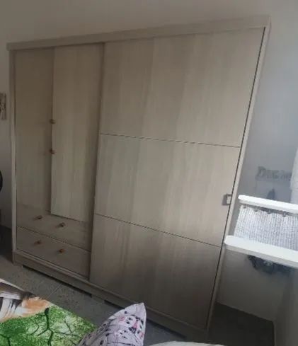 Guarda Roupa