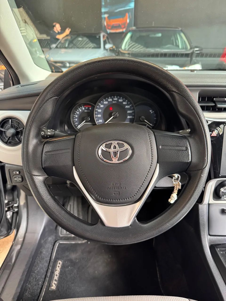 Toyota Corolla GLI 1.8 Flex 16V Aut. 2019 - Foto 12